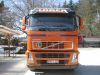 Oranger Lkw mit Fahrzeugbeschriftung fr Loder in Mnchen von 089 Werbung